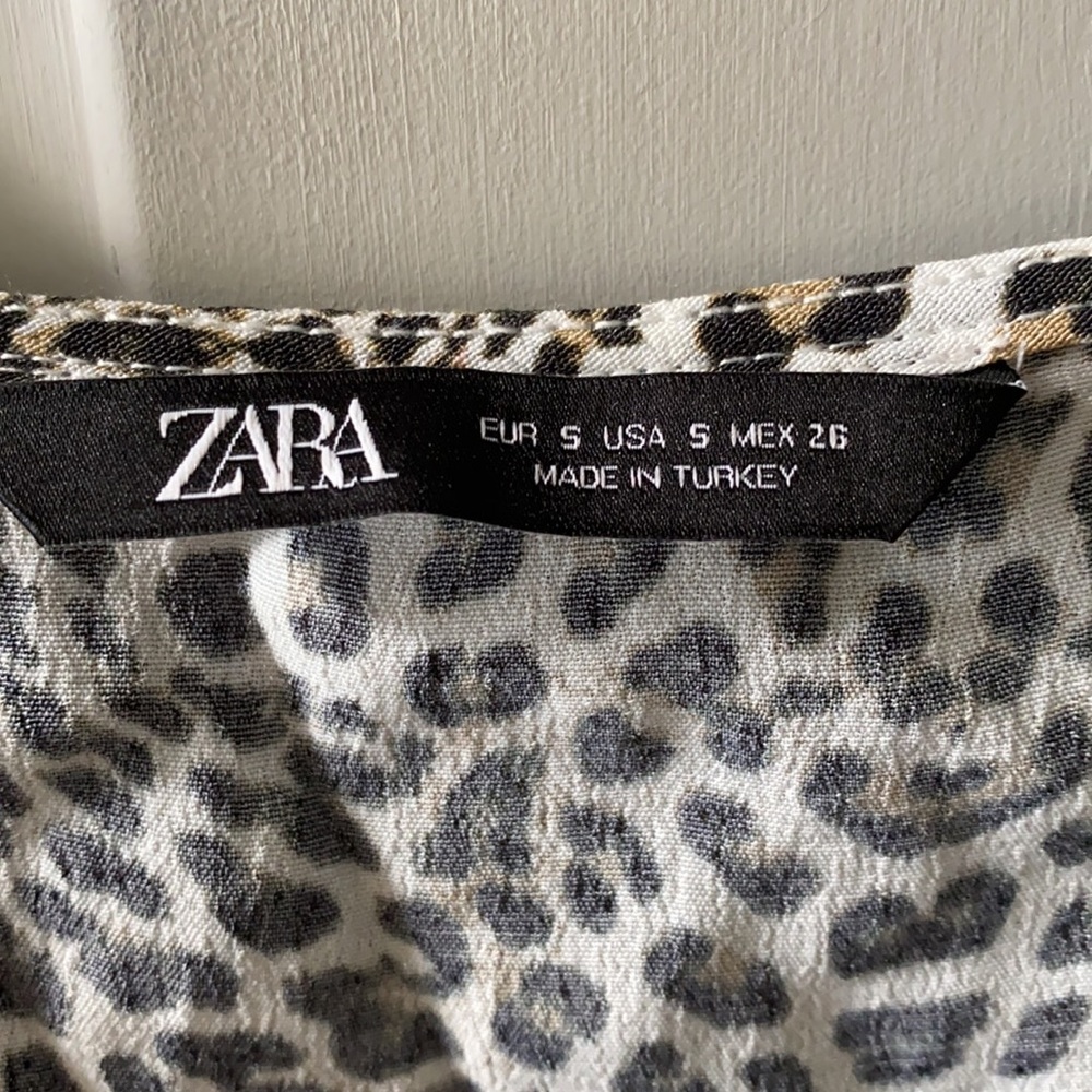 Zara Ruffle Top - Picture 2 of 3